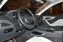 جاگوار F-Pace